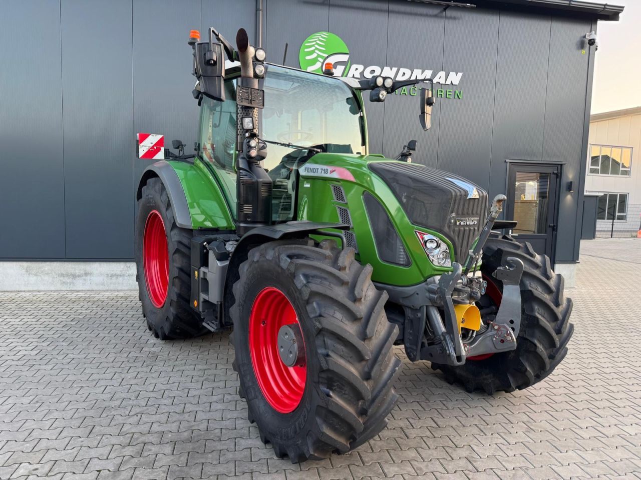 Fendt 718 S4 PowerPlus