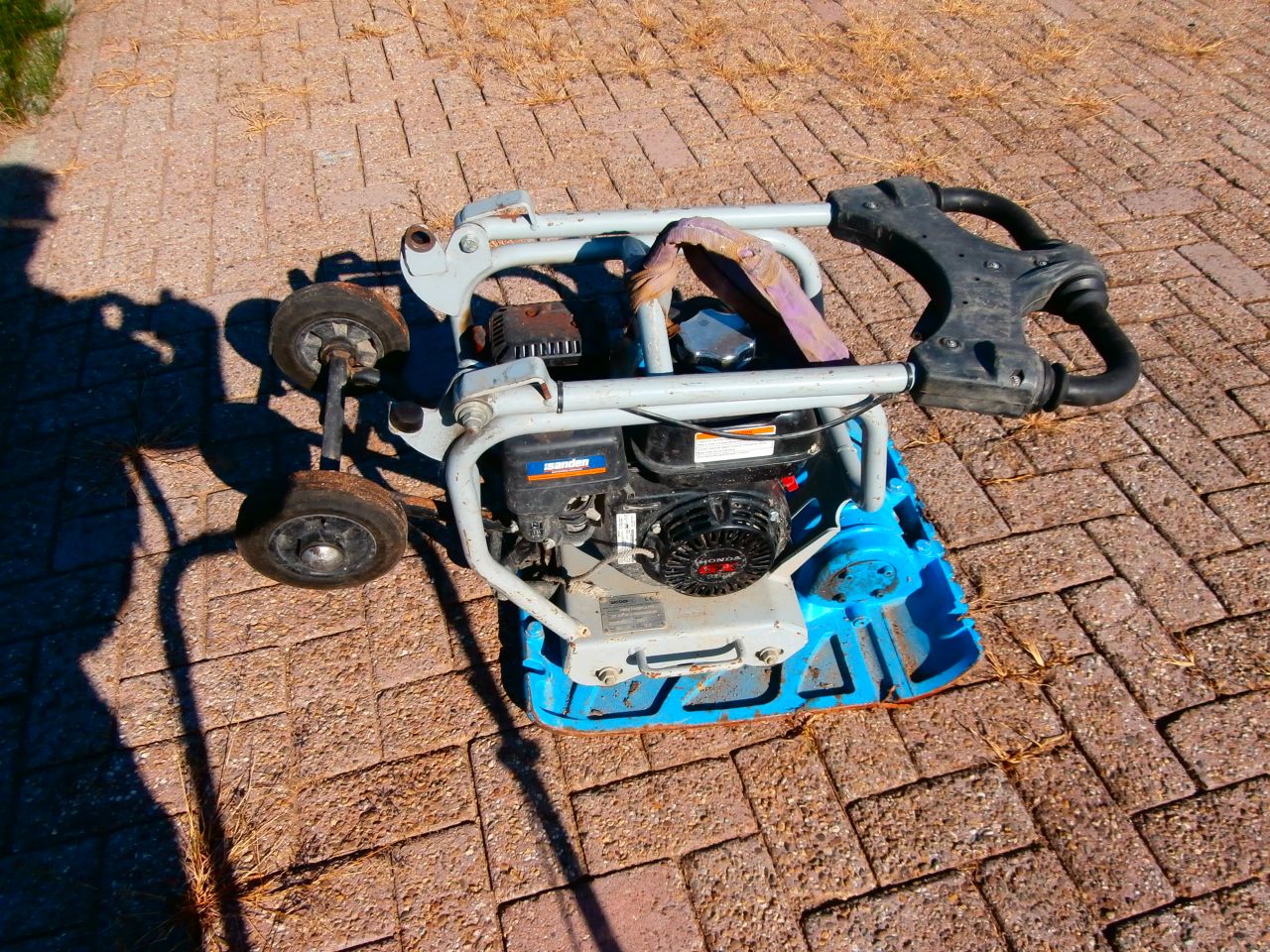 Weber diesel 6 T €1100,00 Wacker Neuson W 200 €750 ,Weber benzin