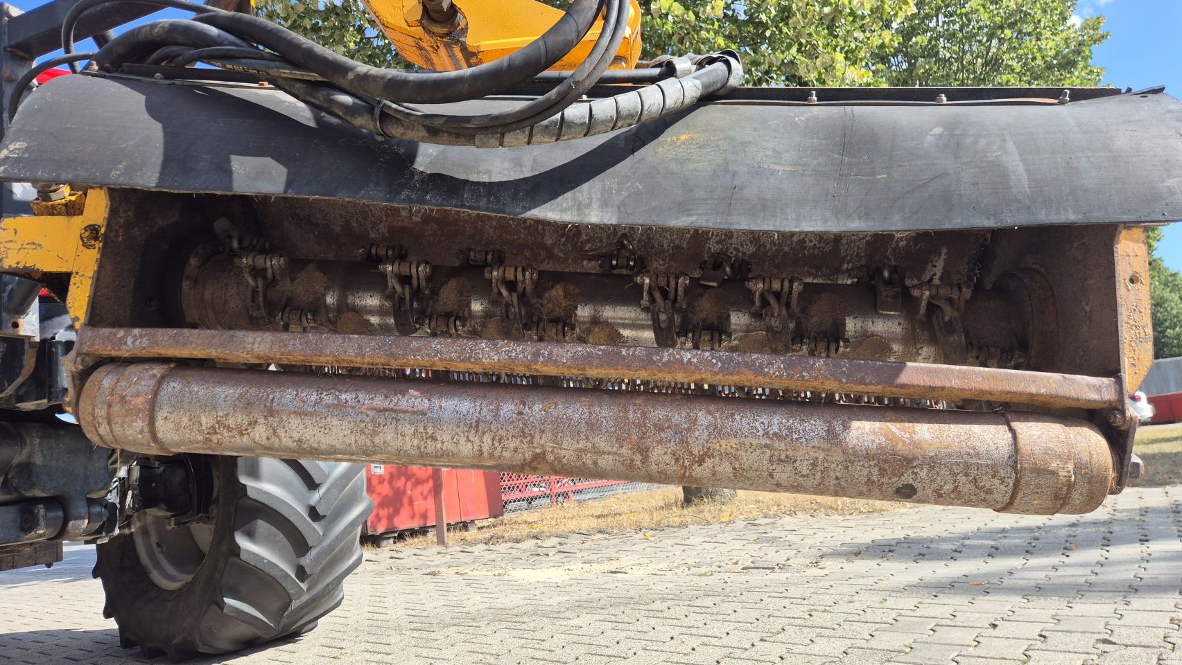 Massey Ferguson 6475 Dyna-6 met Herder MBK513LS maaiarm