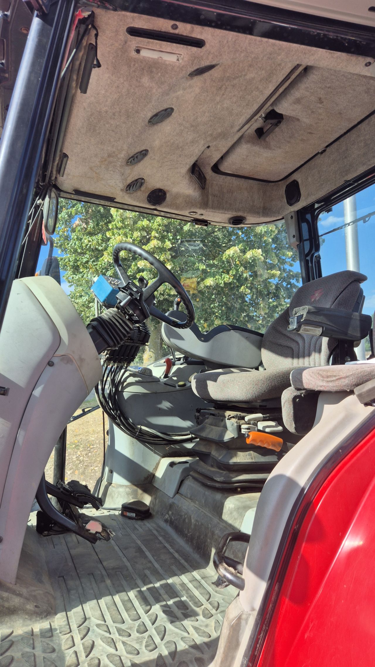 Massey Ferguson 6475 Dyna-6 met Herder MBK513LS maaiarm