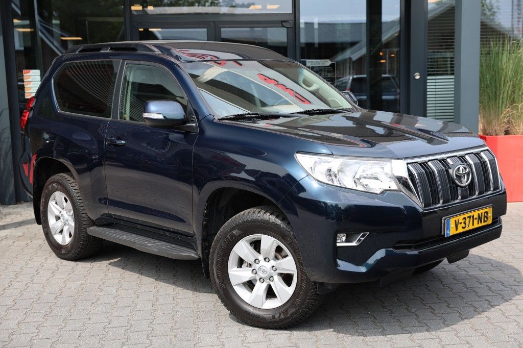 Toyota Landcruiser 150 2.8 D-4D 3DRS CHALLENGER A/T VAN