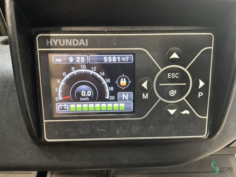 Forklifts Electric Hyundai 30BH-9 2014 Hours 5581 Triplex