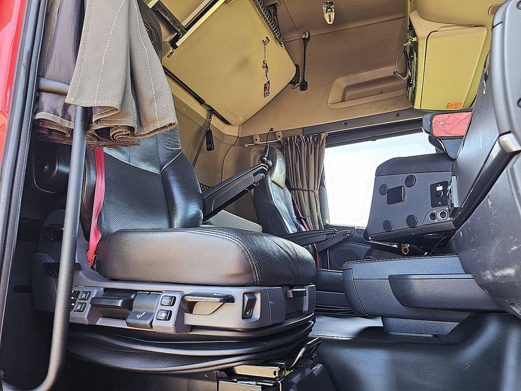 SCANIA R490 6x2