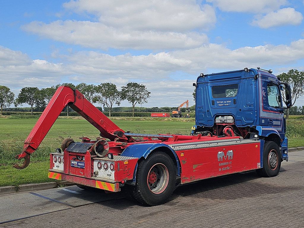 MERCEDES-BENZ ANTOS 1832 4x2 multilift 14t