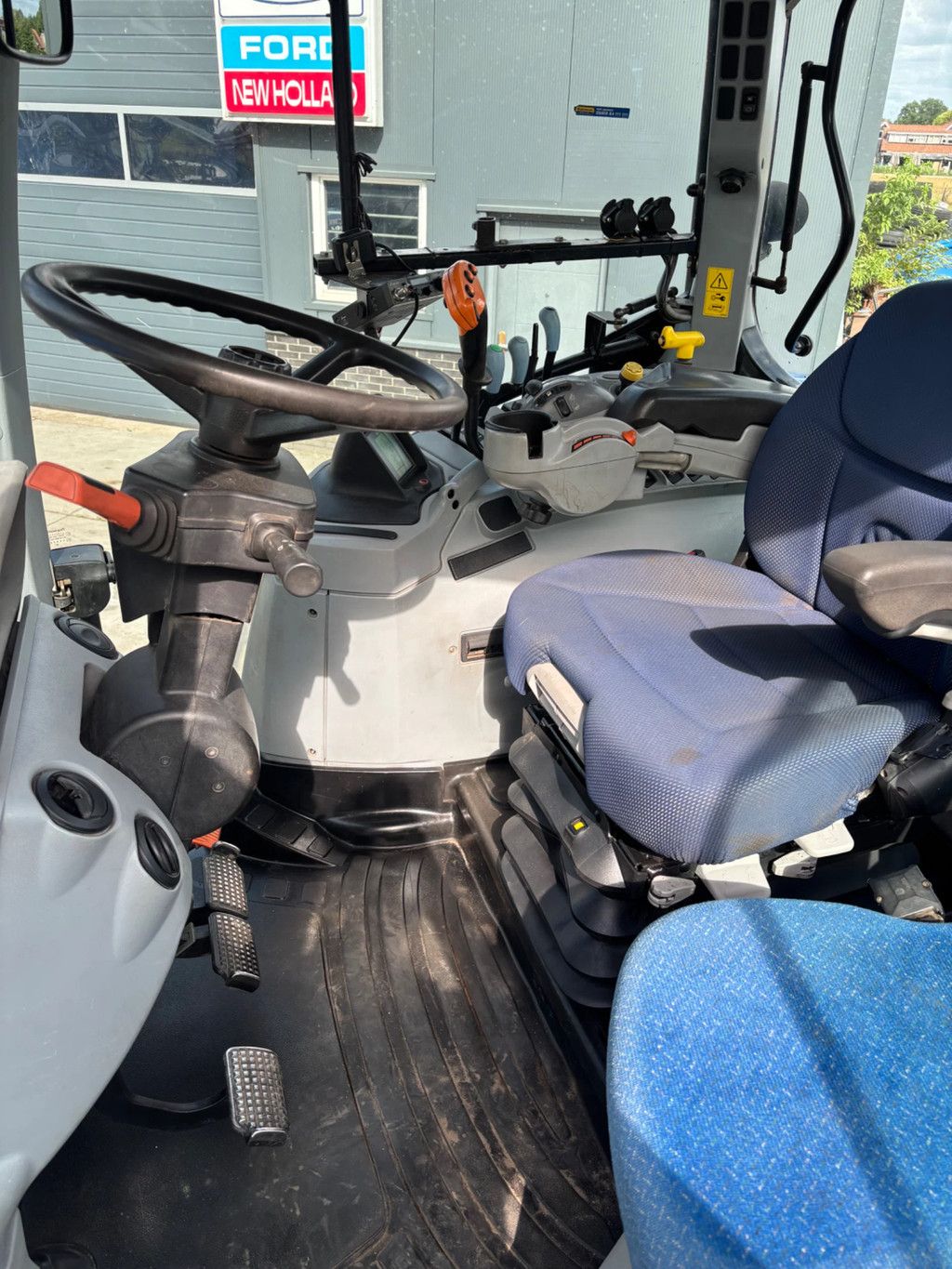 New Holland T6080 RC