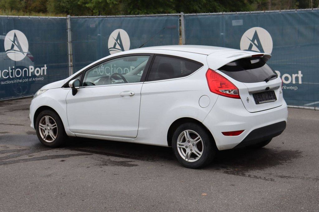 Pkw Ford Fiesta Benzin 96 PS 2010 (Margin)