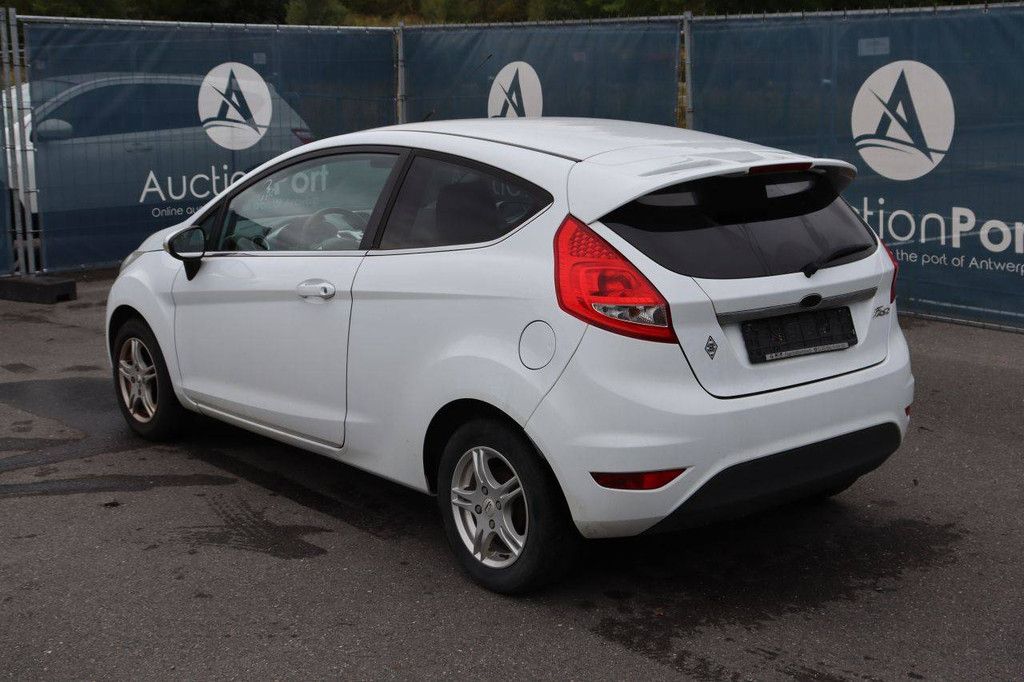 Pkw Ford Fiesta Benzin 96 PS 2010 (Margin)