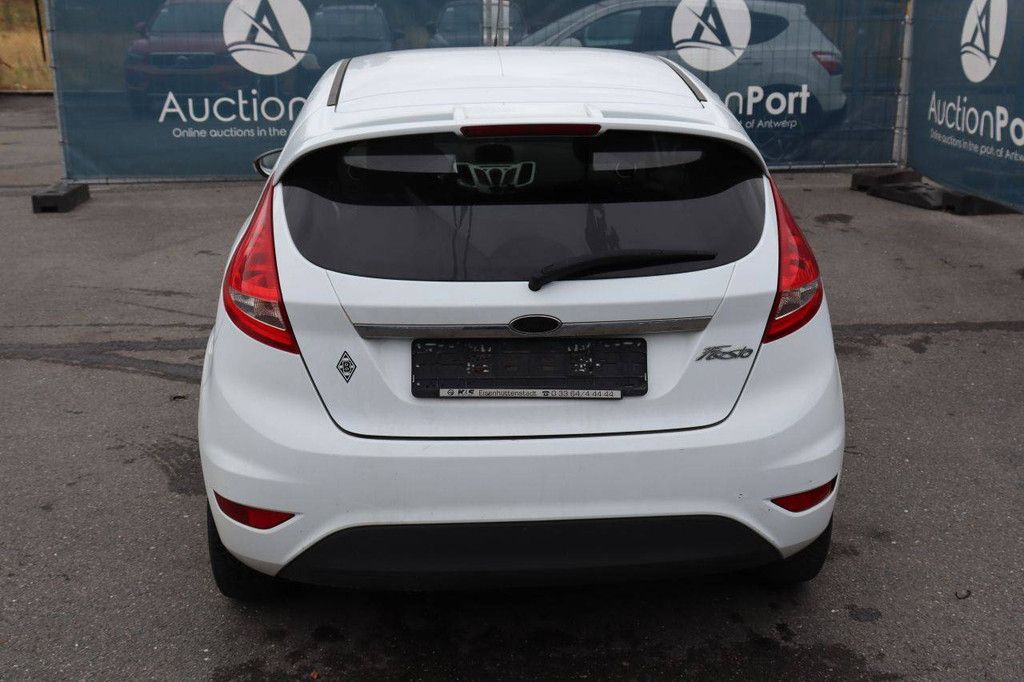 Pkw Ford Fiesta Benzin 96 PS 2010 (Margin)