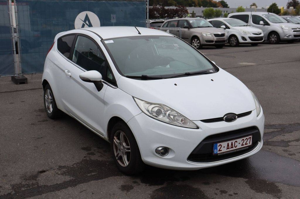 Pkw Ford Fiesta Benzin 96 PS 2010 (Margin)