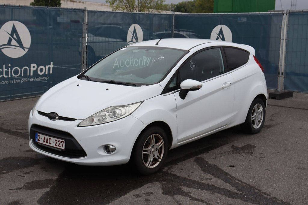Pkw Ford Fiesta Benzin 96 PS 2010 (Margin)