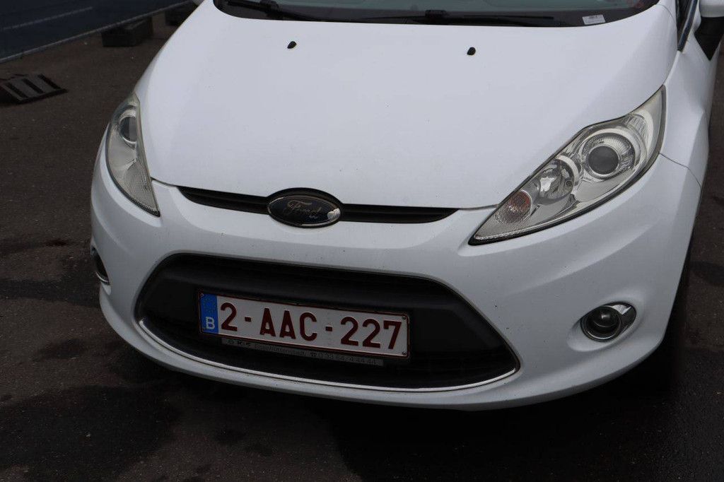 Pkw Ford Fiesta Benzin 96 PS 2010 (Margin)