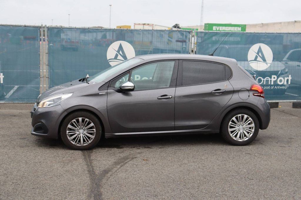 Passenger car Peugeot 208 Petrol 82hp 2018 (Margin)