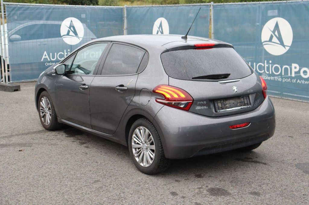 Passenger car Peugeot 208 Petrol 82hp 2018 (Margin)