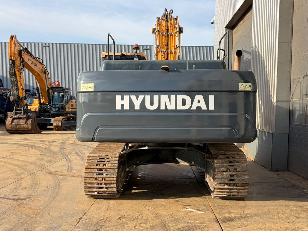 Hyundai HX330NL