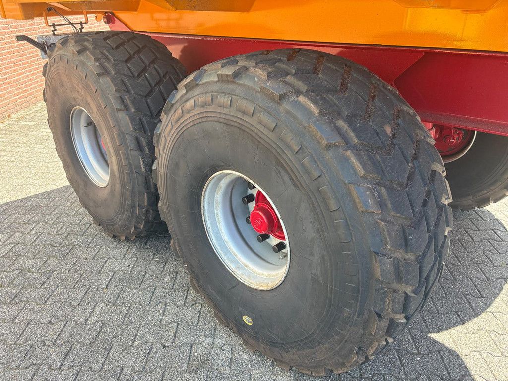 Veenhuis Kipper JVK 13000