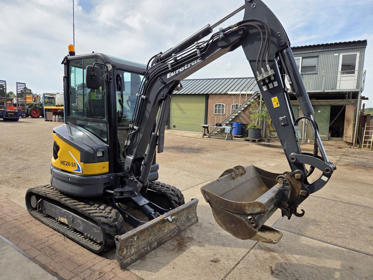 Eurotrac HE26-SR (2024)