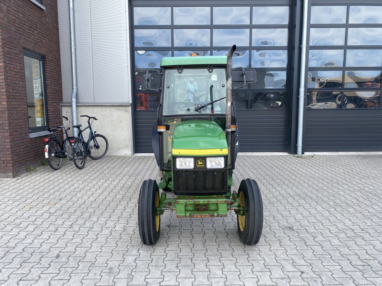 John Deere 5300N