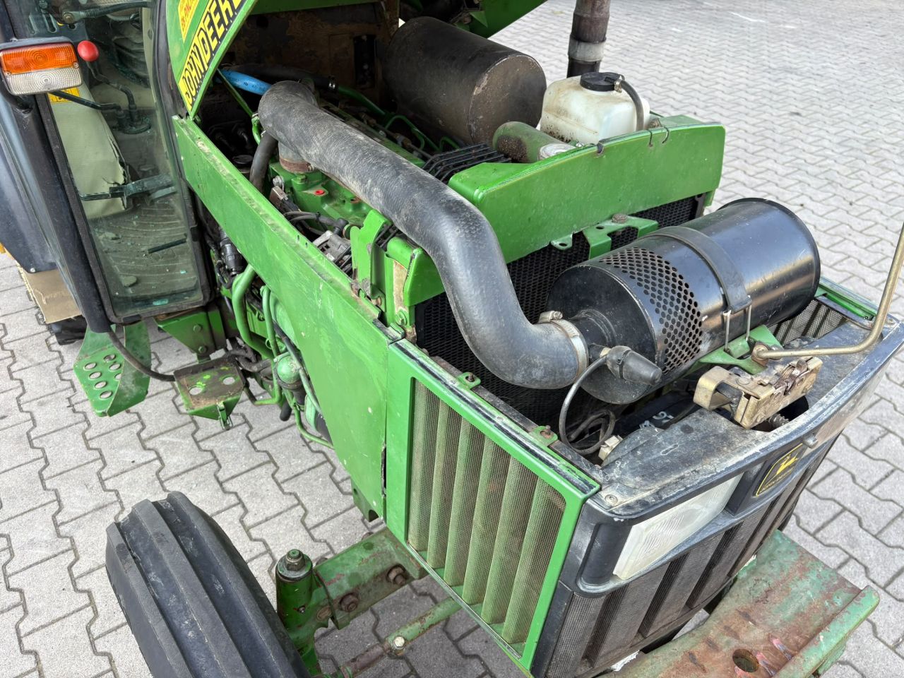 John Deere 5300N