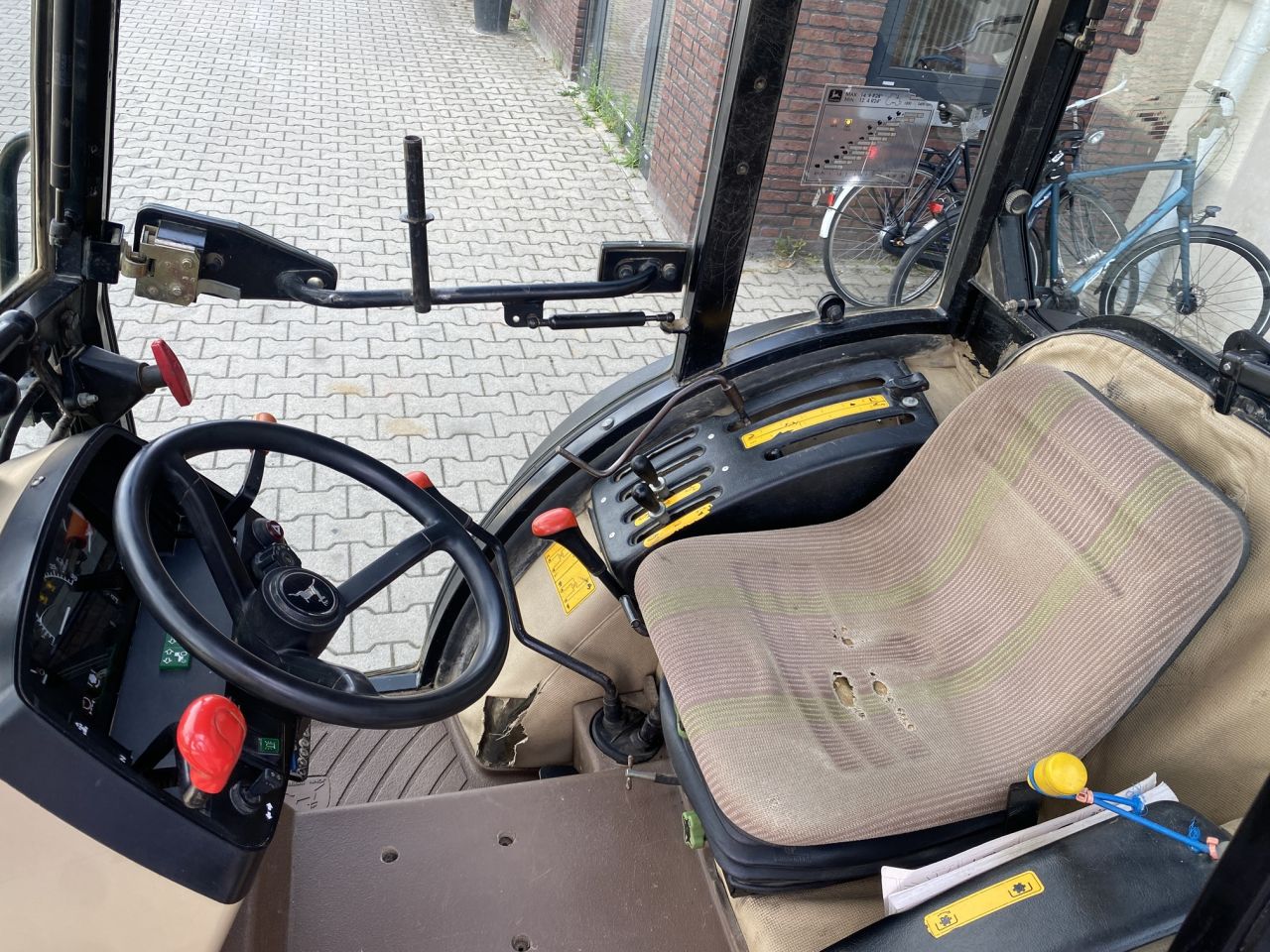 John Deere 5300N