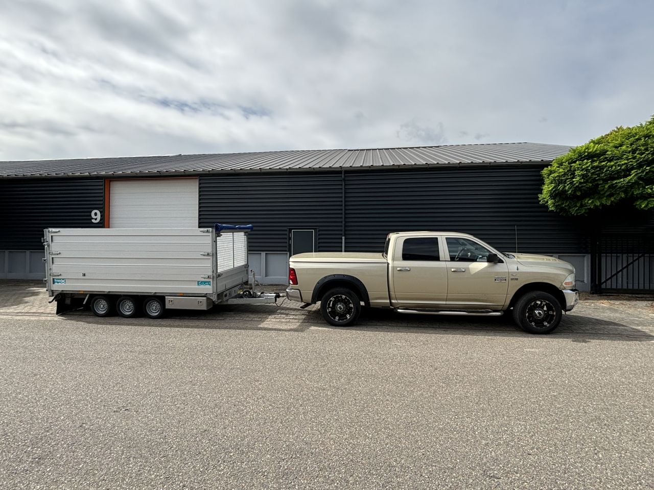 Zeer nette 3 assige Twintrailer tr 35-40 Veldhuizen haakarm nch