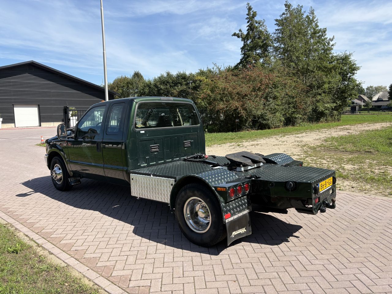 Be trekker 11.7 TON Ford F450 V8 N1