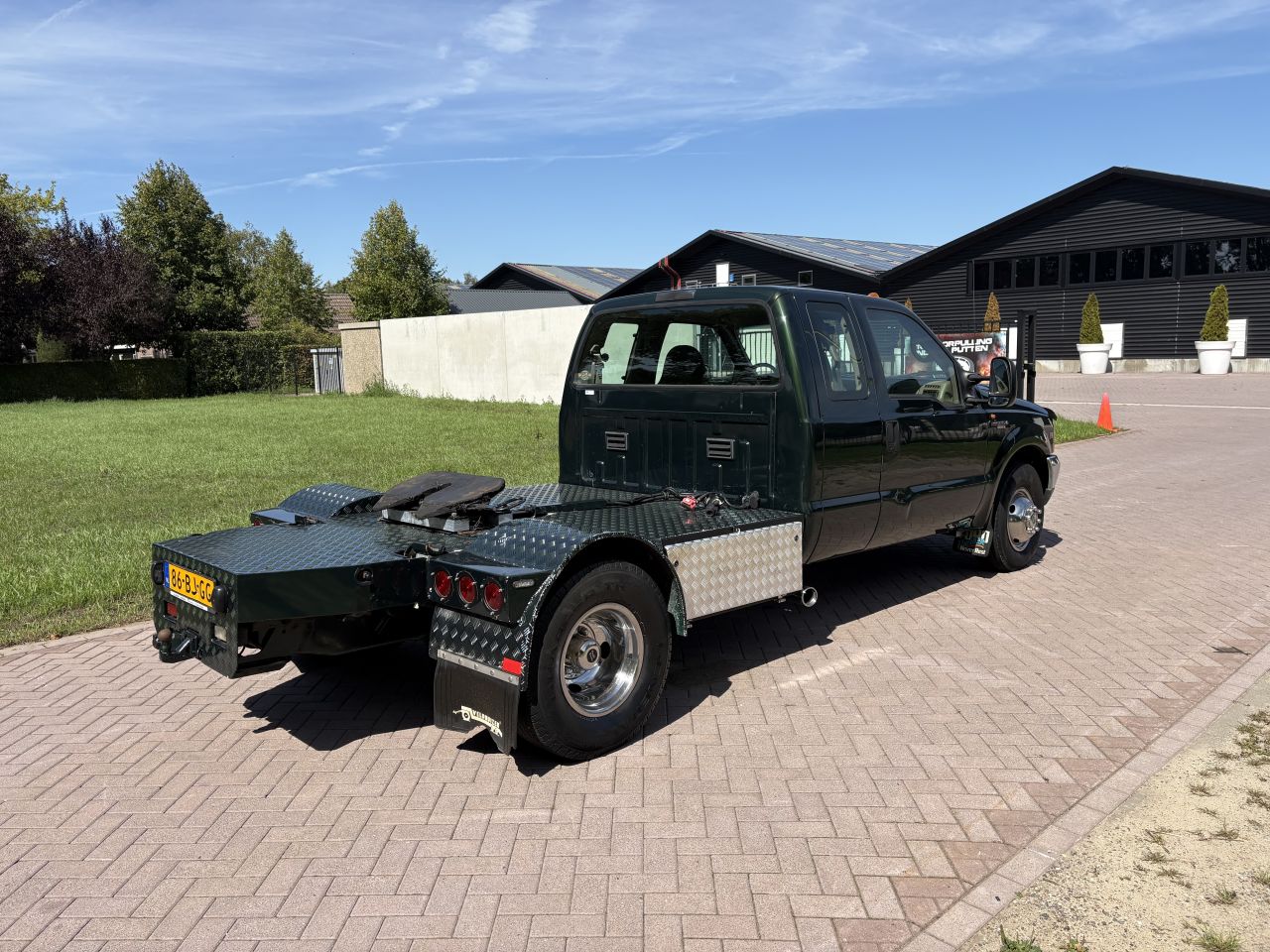 Be trekker 11.7 TON Ford F450 V8 N1