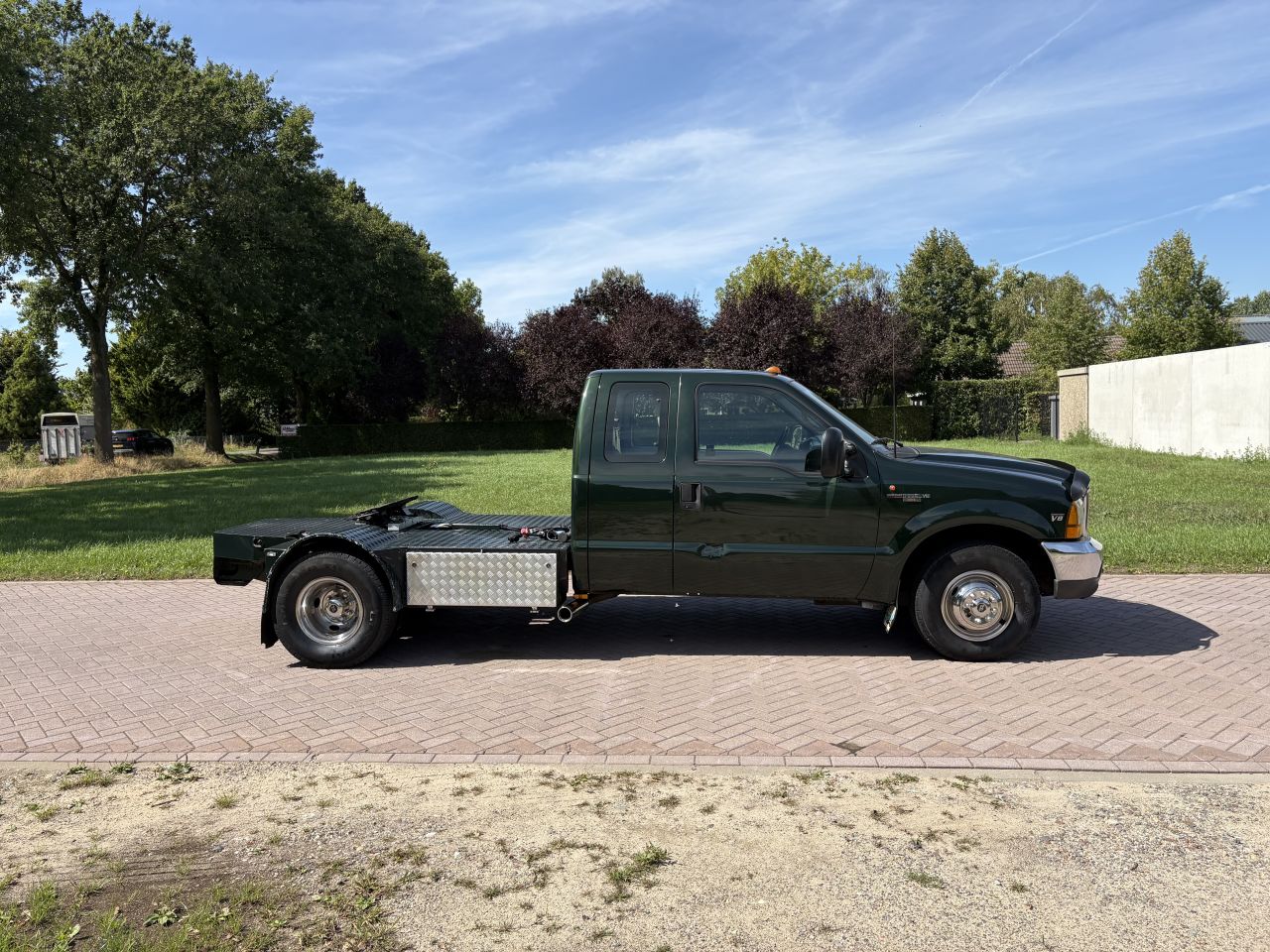 Be trekker 11.7 TON Ford F450 V8 N1