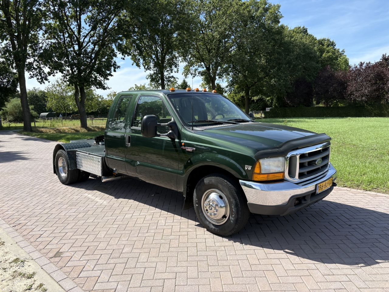 Be trekker 11.7 TON Ford F450 V8 N1