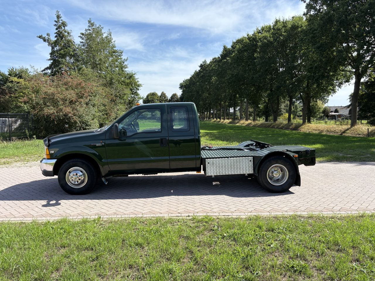 Be trekker 11.7 TON Ford F450 V8 N1