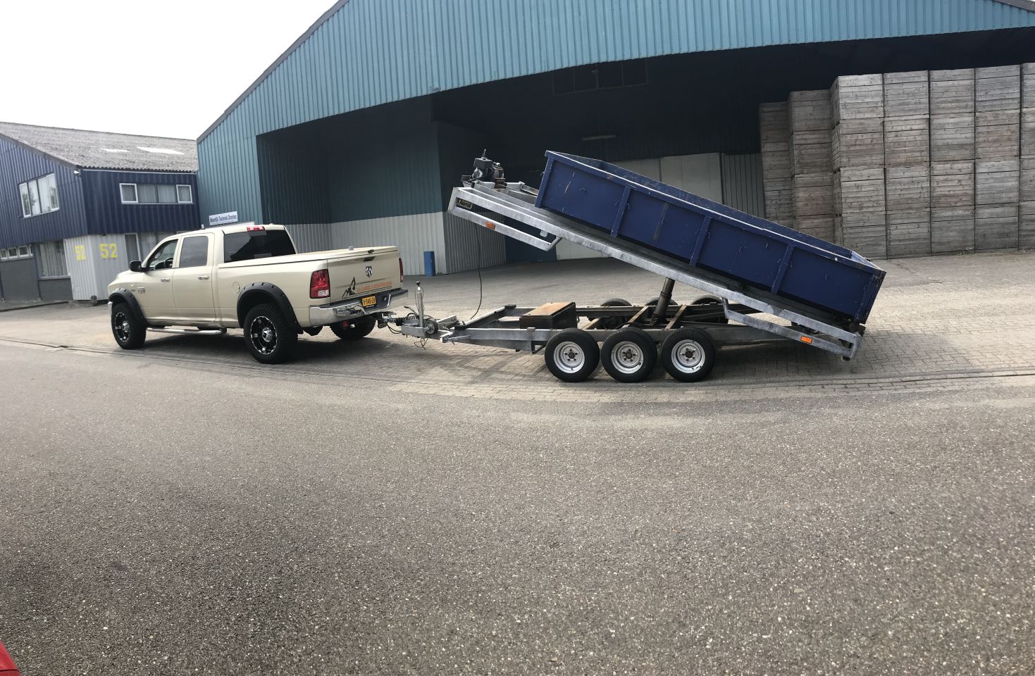 Zeer nette 3 assige Twintrailer tr 35-40 Veldhuizen haakarm nch