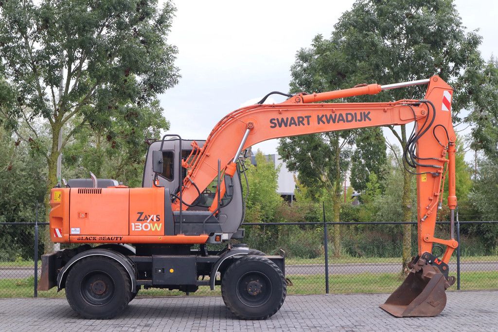 Hitachi ZX130 | QUICK COUPLER | BUCKET | DOZERBLADE