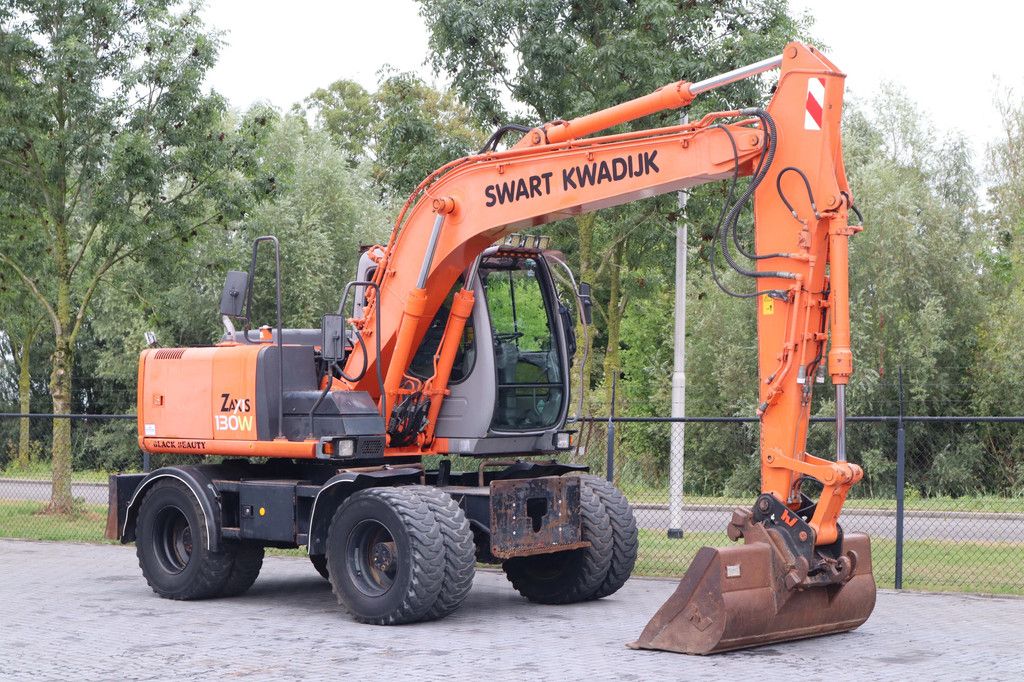 Hitachi ZX130 | QUICK COUPLER | BUCKET | DOZERBLADE