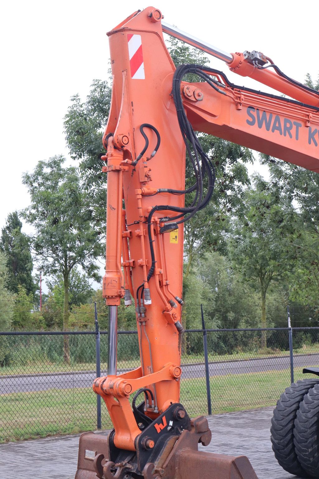 Hitachi ZX130 | QUICK COUPLER | BUCKET | DOZERBLADE