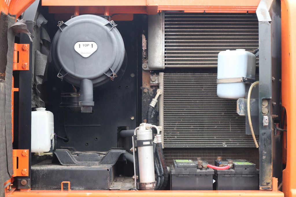 Hitachi ZX130 | QUICK COUPLER | BUCKET | DOZERBLADE