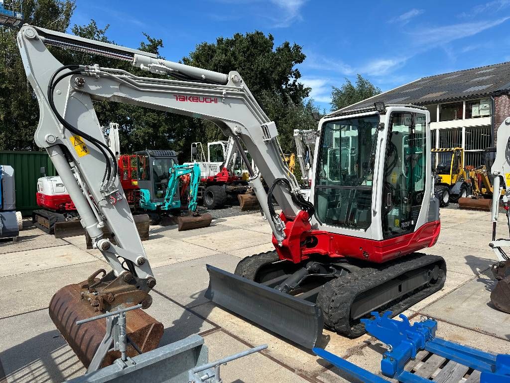 Takeuchi TB 250