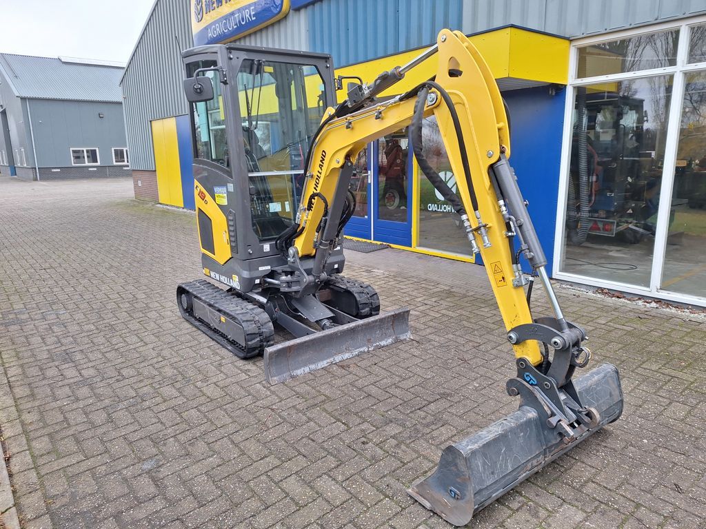 New Holland E19D