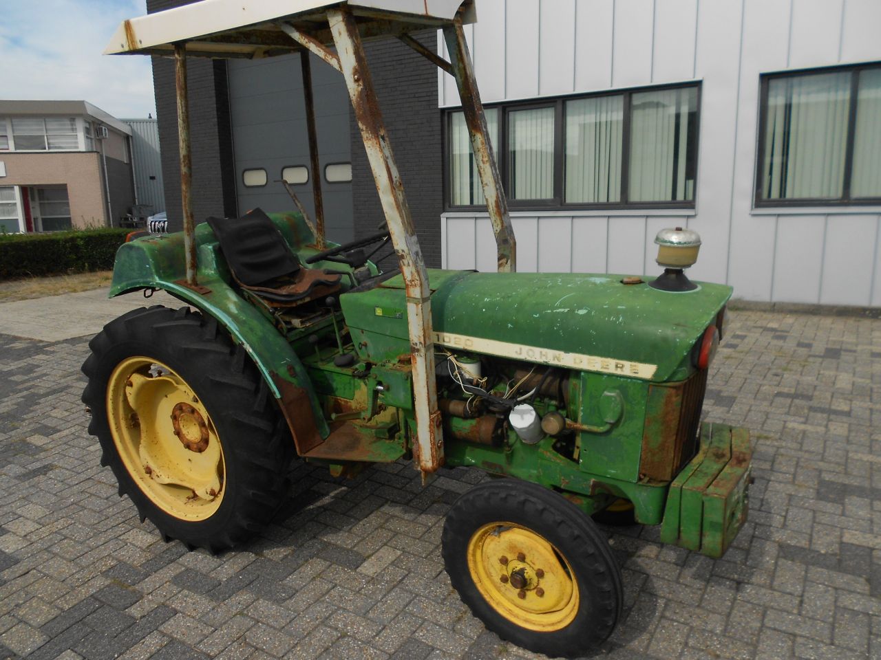 John deere 1020 v