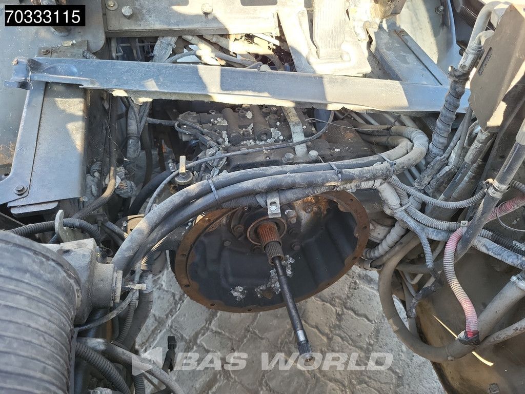 Doosan D25S -5 MISSING Engine & Seat