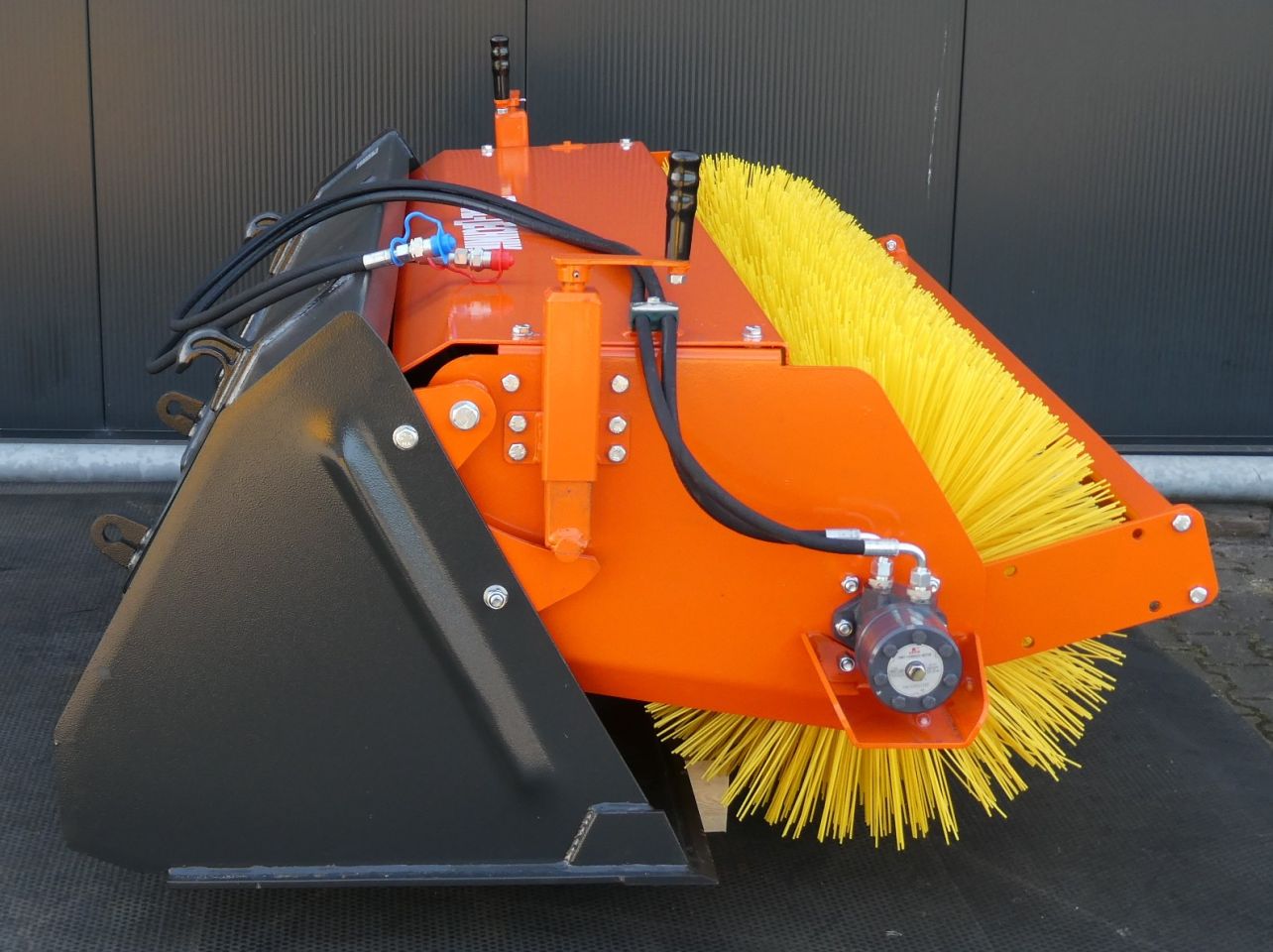 Bakveegmachine bak veegmachine frontlader shovel compact