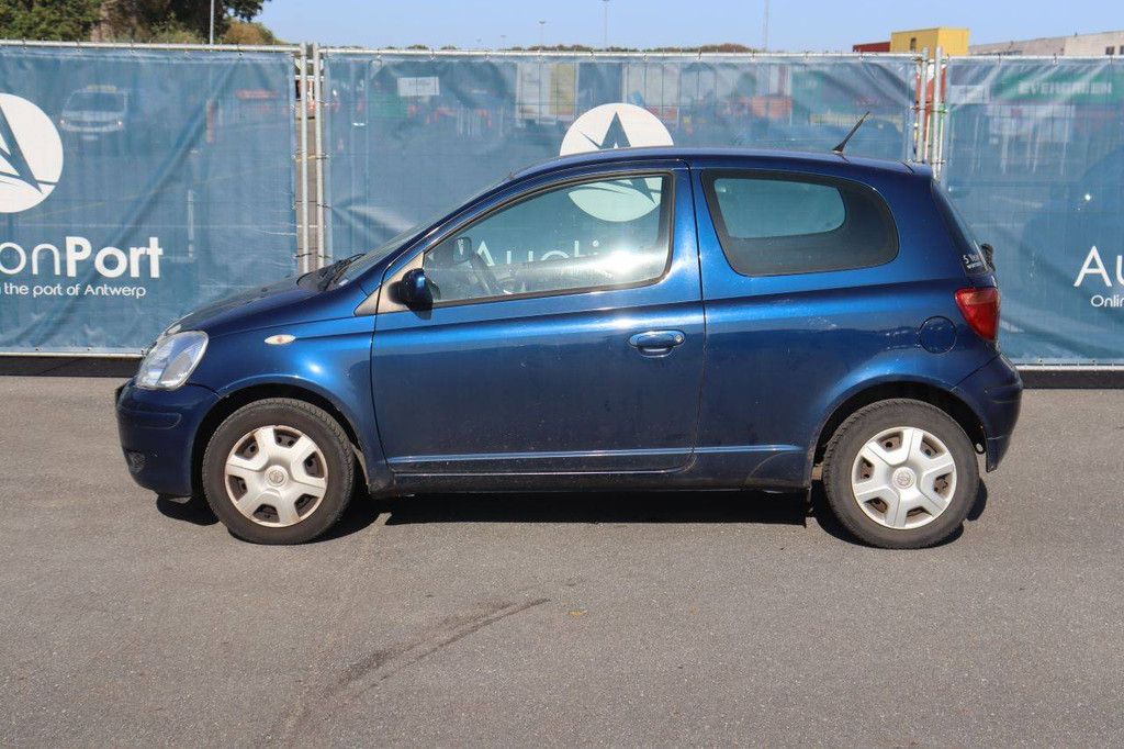 Personenauto Toyota Yaris Benzine 69pk 2004 (Marge)
