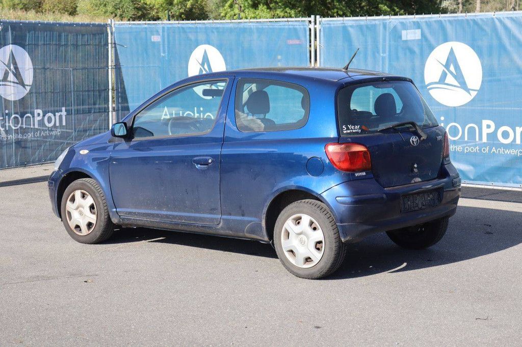Personenauto Toyota Yaris Benzine 69pk 2004 (Marge)