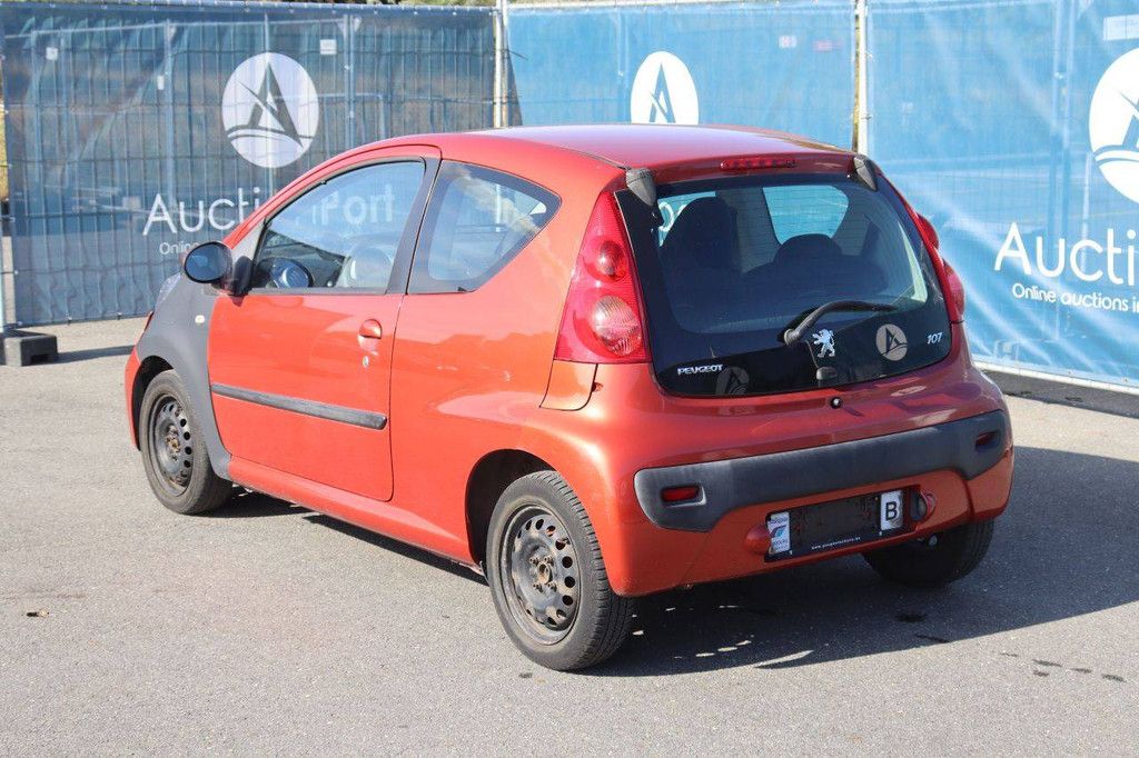 Personenauto Peugeot 107 Benzine 68pk 2009 (Marge)