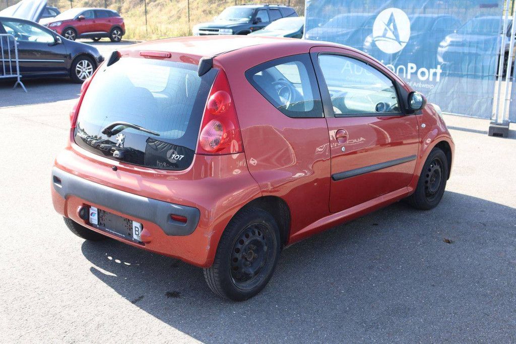 Personenauto Peugeot 107 Benzine 68pk 2009 (Marge)