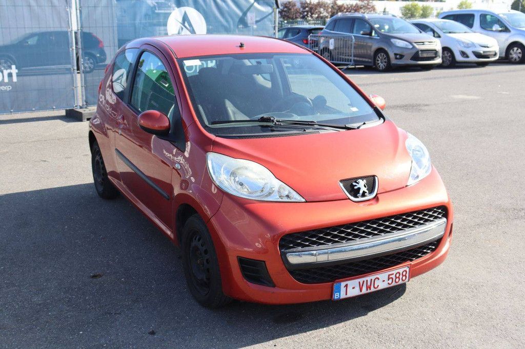 Personenauto Peugeot 107 Benzine 68pk 2009 (Marge)