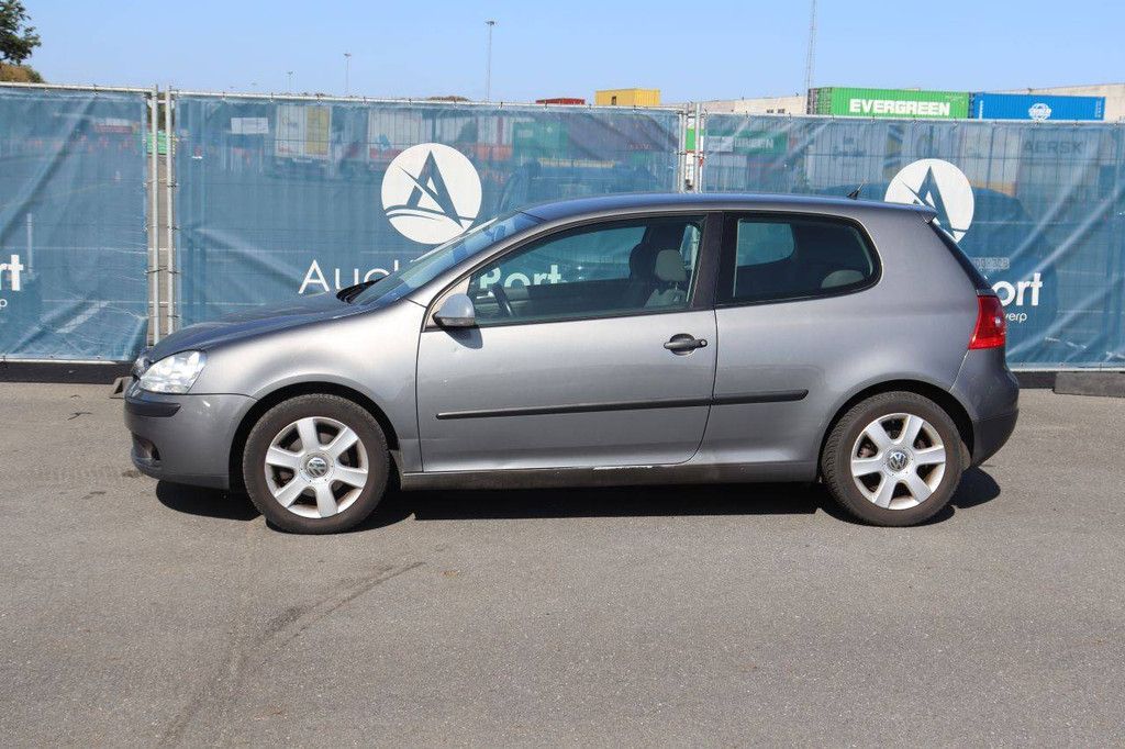 Pkw Volkswagen Golf Benzin 80 PS 2008 (Margin)