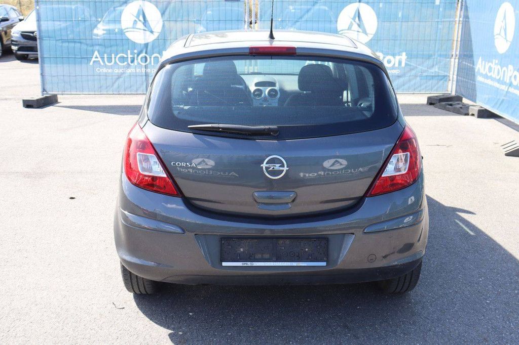 Personenauto Opel Corsa Benzine 100pk 2011 (Marge)