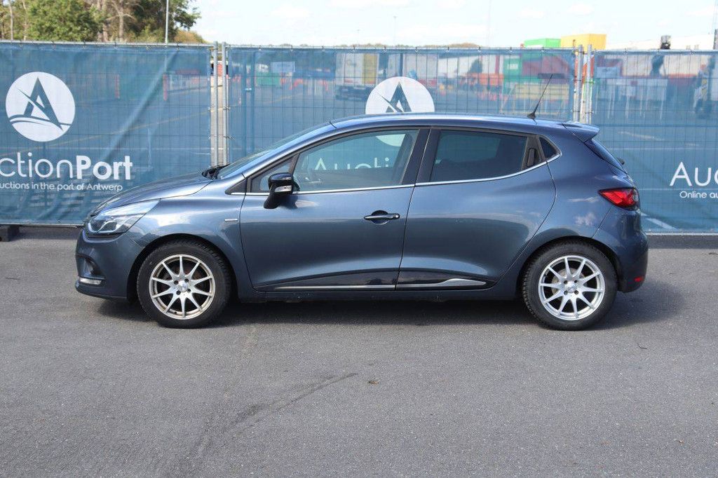 Personenauto Renault Clio Benzine 76pk 2019 (Marge)