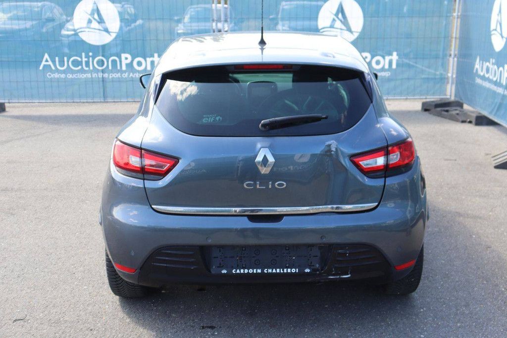 Personenauto Renault Clio Benzine 76pk 2019 (Marge)
