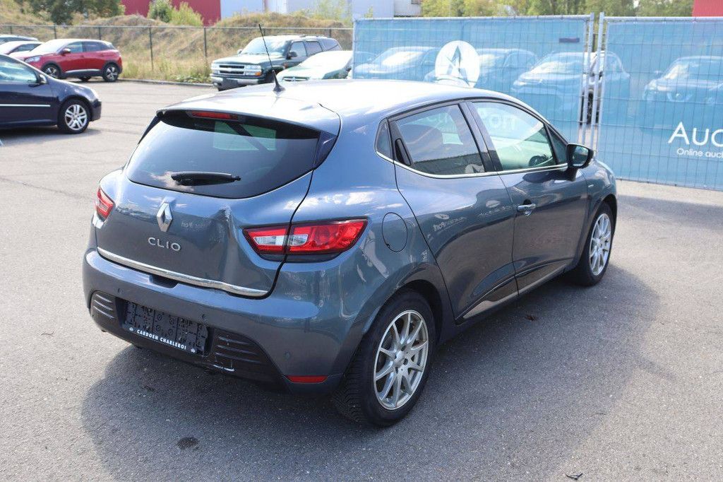 Personenauto Renault Clio Benzine 76pk 2019 (Marge)
