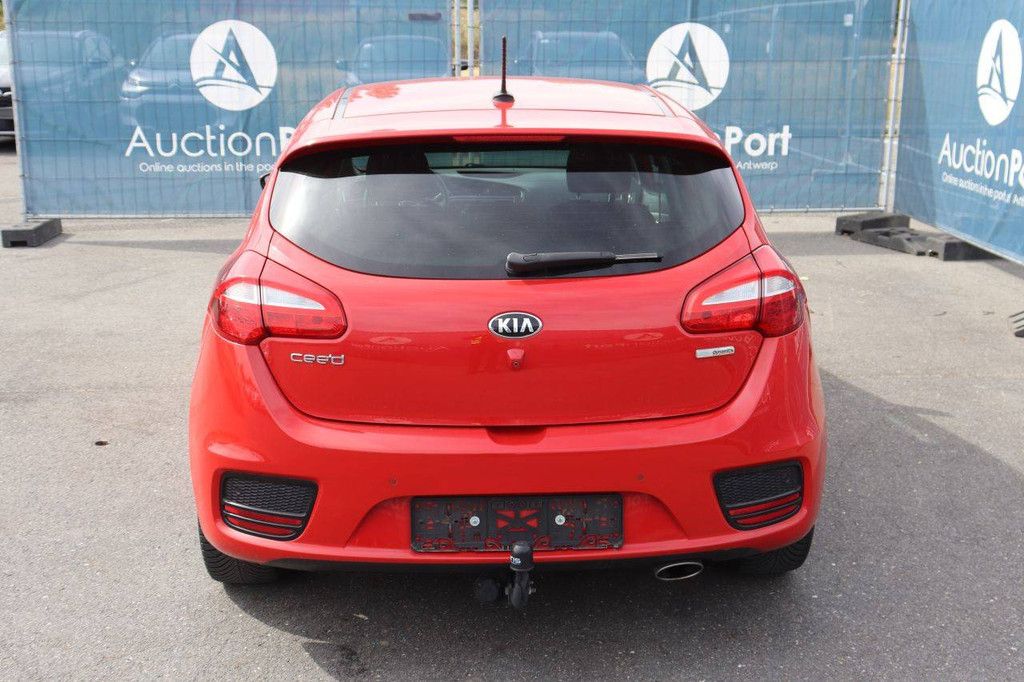 Personenauto Kia Cee'd Diesel 136pk 2016 (Marge)